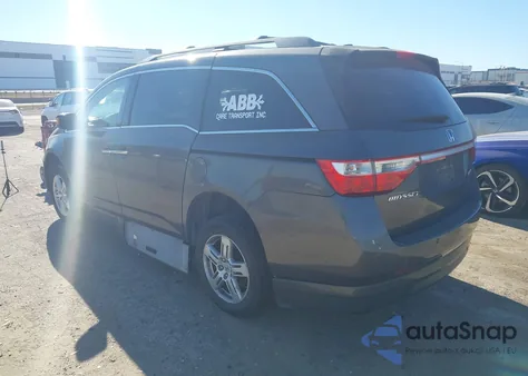 2012 Honda Odyssey Touring/Touring Elite из США, поврежденный, VIN 5FNRL5H9XCB031826